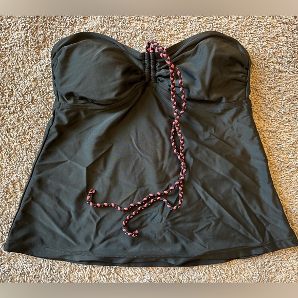 Black Halter Swimdress One Piece Ruched Adjustable Bathing Suit Size Medium - Picture 2 of 4